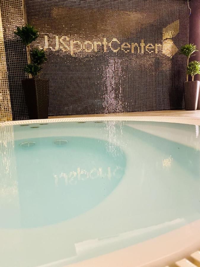 Отель Hotel J&J Sport Center Краков-5